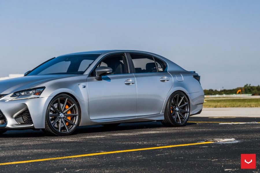  Lexus GS F on Vossen Wheels (VFS-10) 2017 года  (фото 5 из 21)